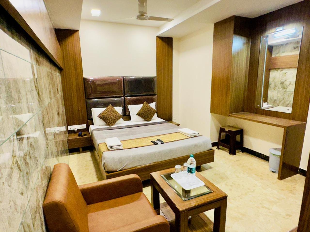 Sheraton Grande At Puratchi Thalaivar Dr Mgr Central Railway Station Ченнаи Экстерьер фото